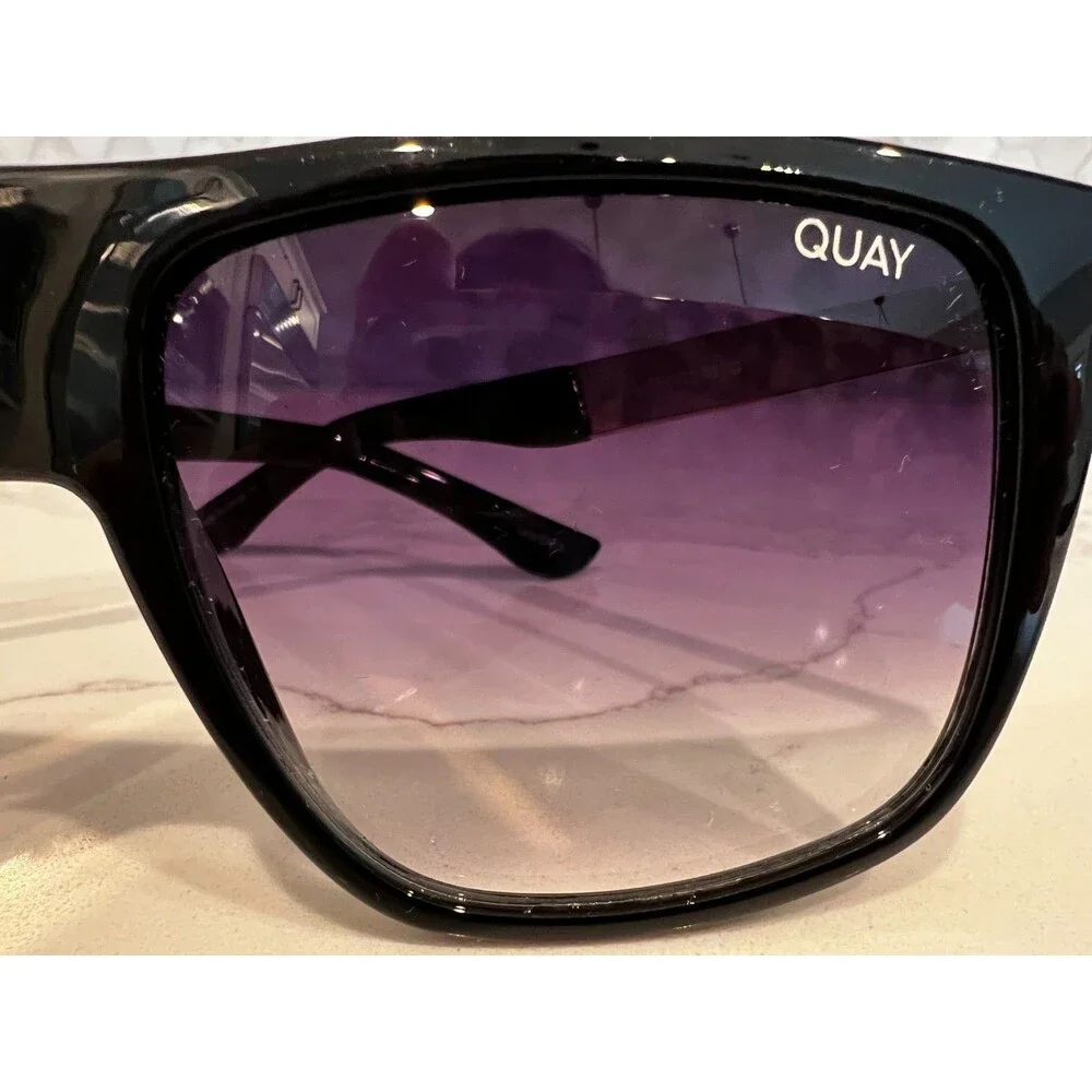 Quay Australia Incognito Sunglasses  Black/Gold  56mm Square Frame Gradient Lens